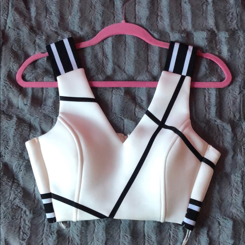 Black and white crop top